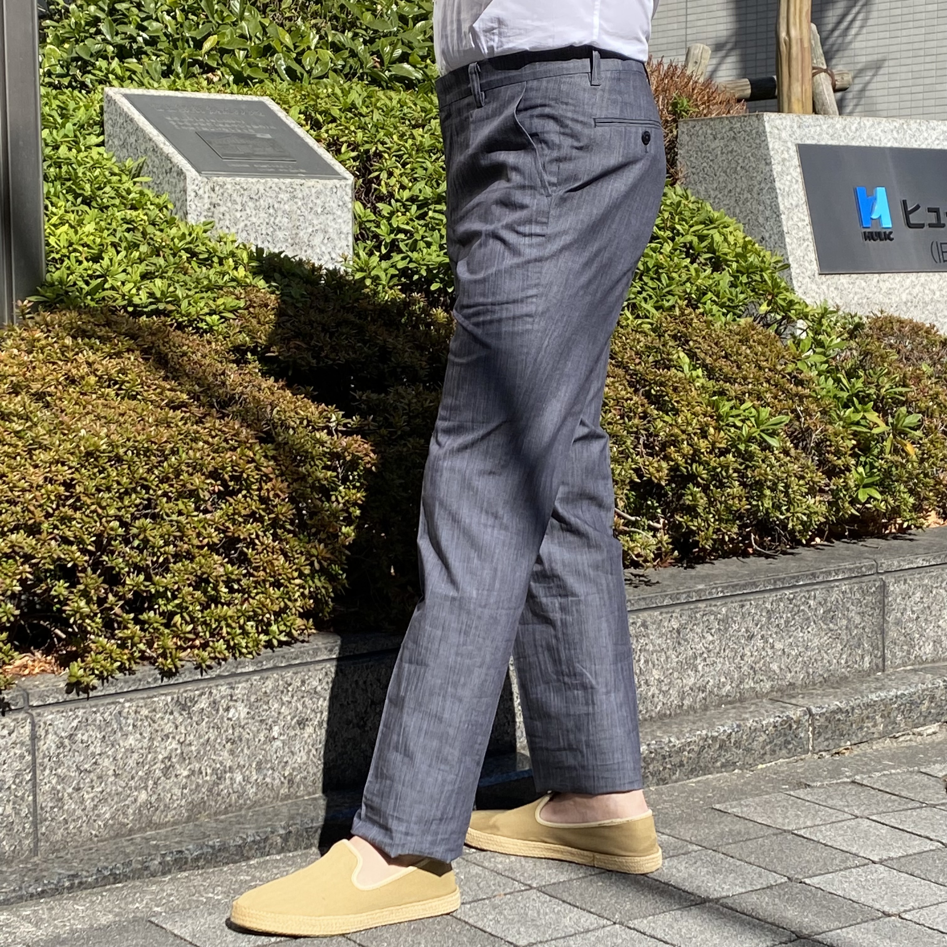 美品 フタフタ デニムパンツ 長ズボン 花柄 80cm