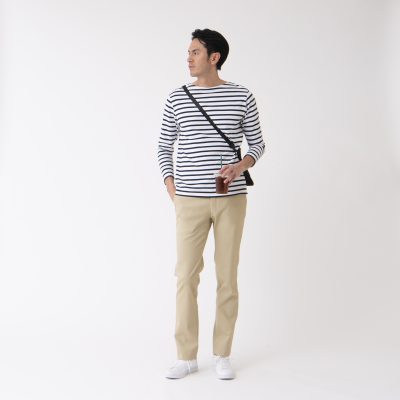 スラックスとは　チノパンとの違い