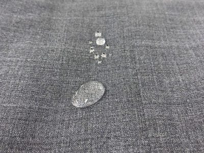 雨の日　スラックス　お手入れ　雨　梅雨　台風